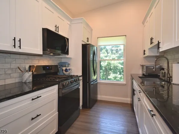 816 Spruce Hills Dr BLDG 8 #816, Glen Gardner Boro, NJ 08826