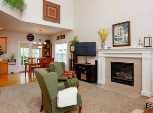 3391 Falcon Dr, Springfield, OR 97477