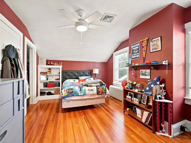 124 Price St — Photo 14