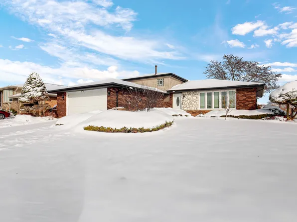 8424 Currant Ave, Tinley Park, IL 60487