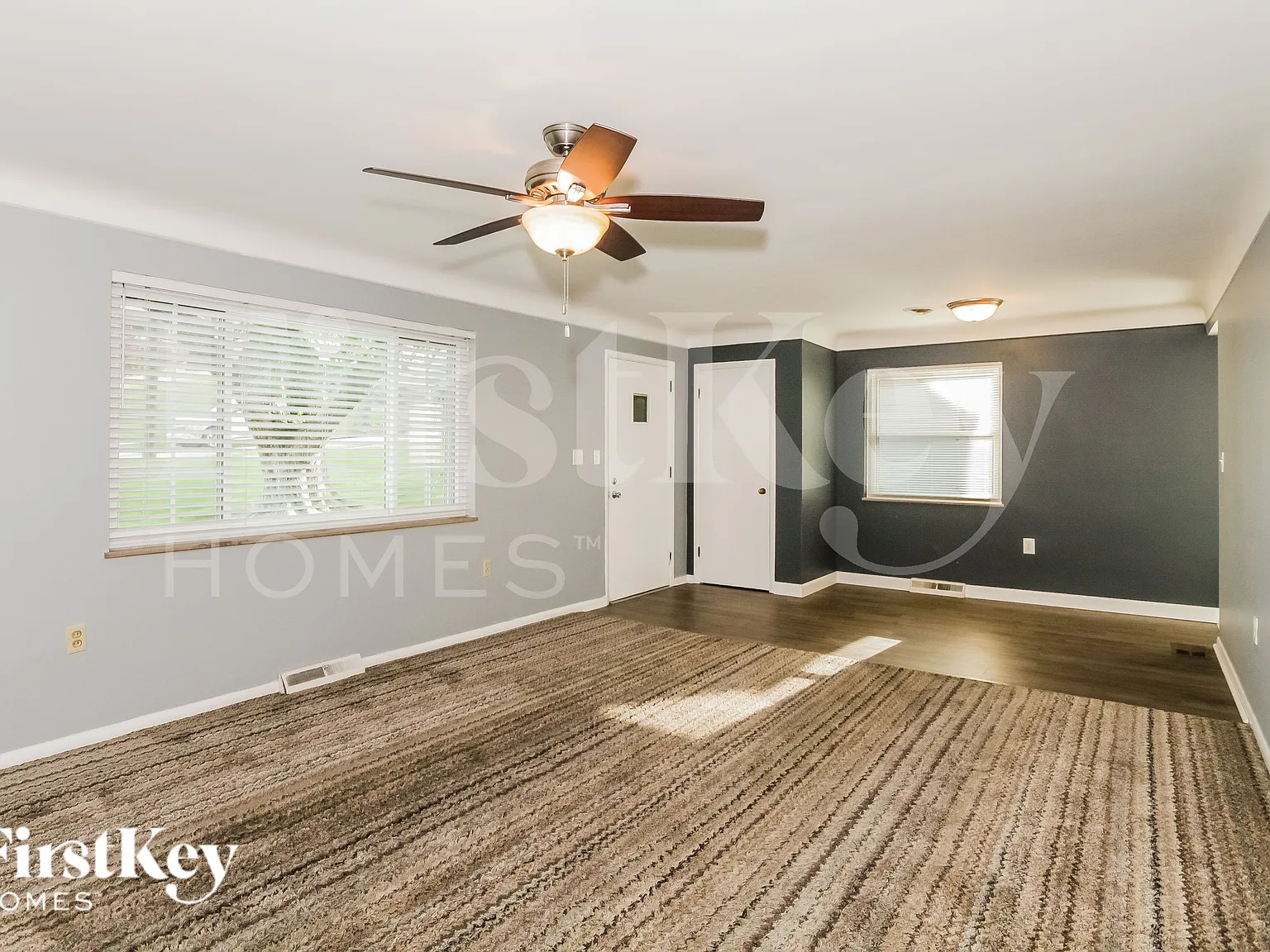 3 bed, 2.0 bath, 1269 sqft, $2,035 — Photo 4