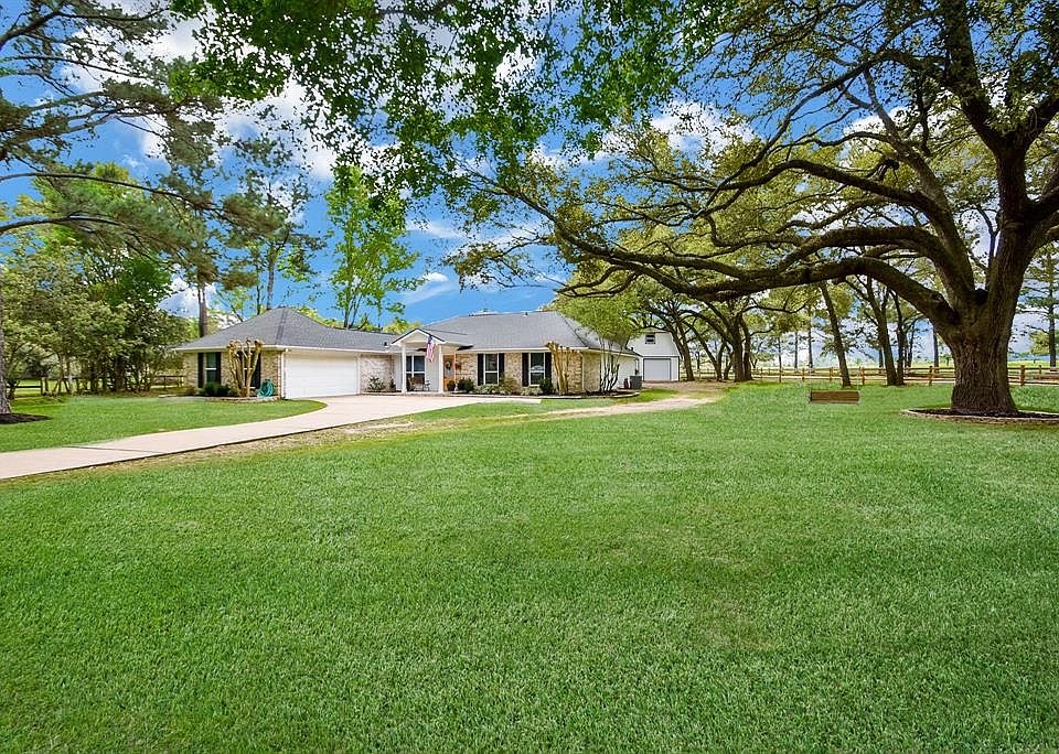 1st image of 18935 Meadow Ln