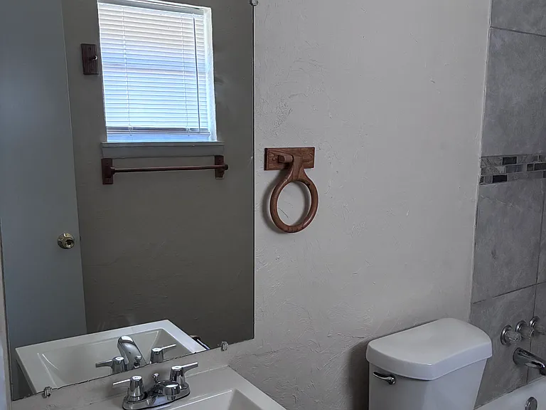 3300 SW 28th St #109 — Photo 7