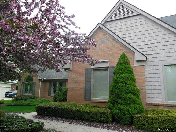 2nd image of 48162 Park Lane Ct
