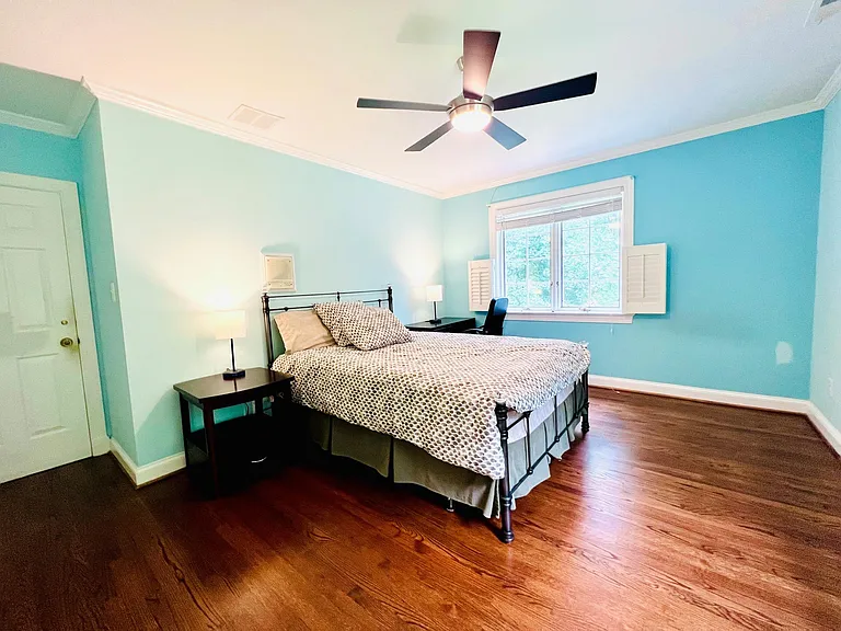 10912 Martingale Ct — Photo 17