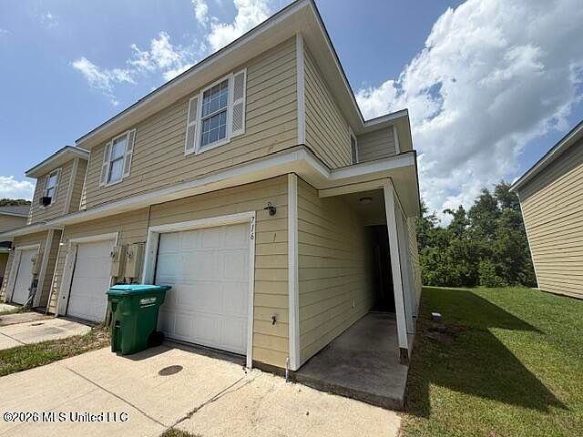 1st image of 716 Layton Dr