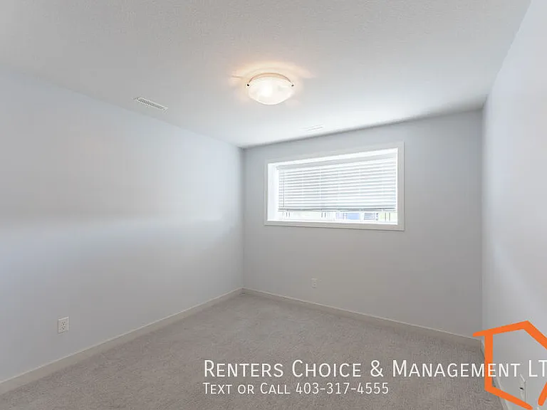 51 Kensington Rd W #2 — Photo 8