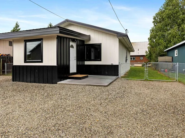 208 Ina St, Fairbanks, AK 99701