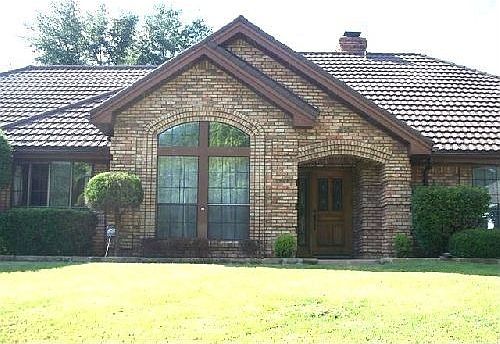 1st image of 3705 Welwyn Way Dr