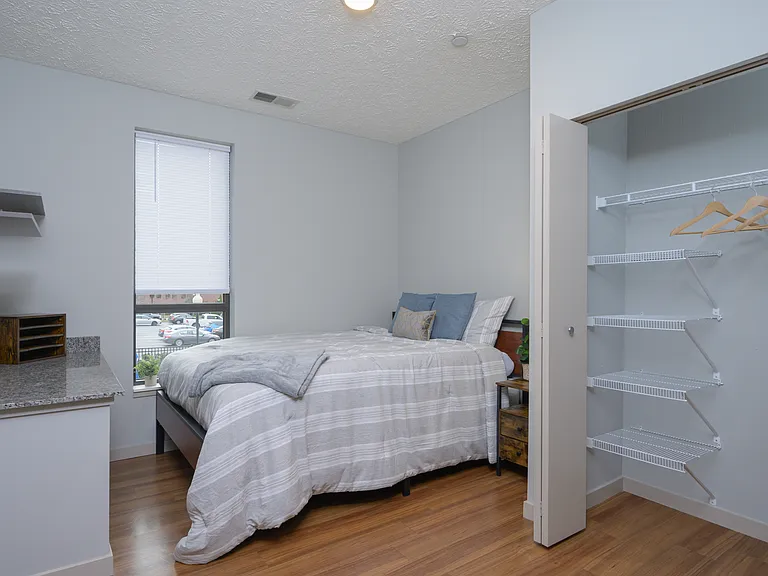The 401 Lofts — Photo 17