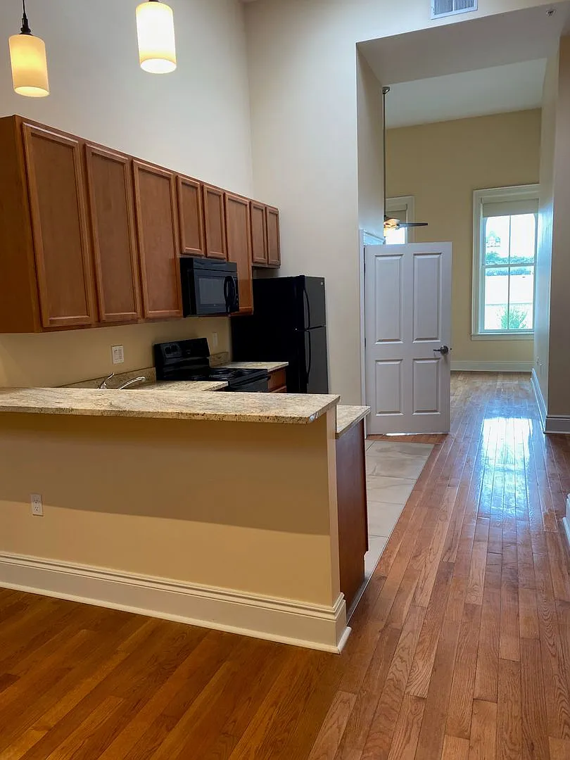 Forrest Block Apartments — Photo 2