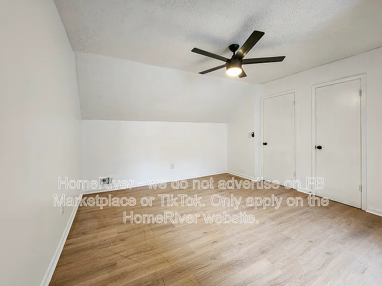 5482 Martins Crossing Rd — Photo 12