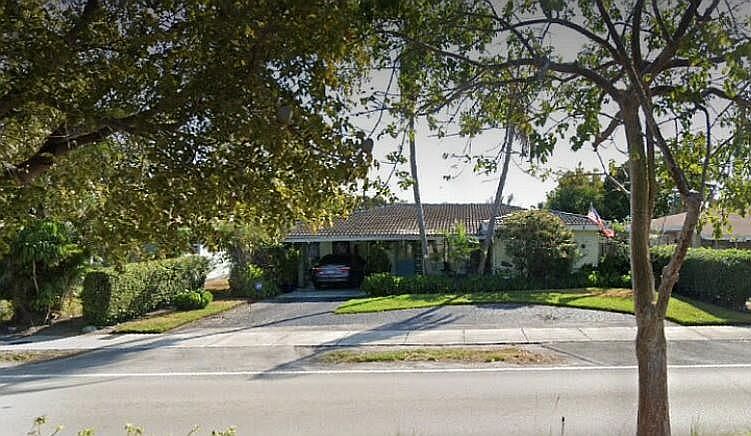 1st image of 4820 NE 6th Ave