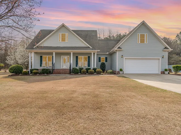130 Pinecroft Dr, Dunn, NC 28334