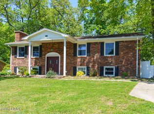 155 E Johns Rd, Radcliff, KY 40160