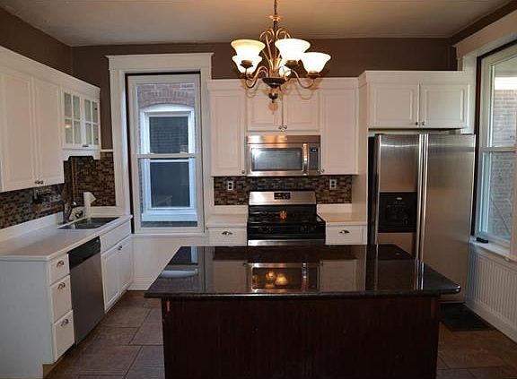 4th image of 1129 Wilmington Ave