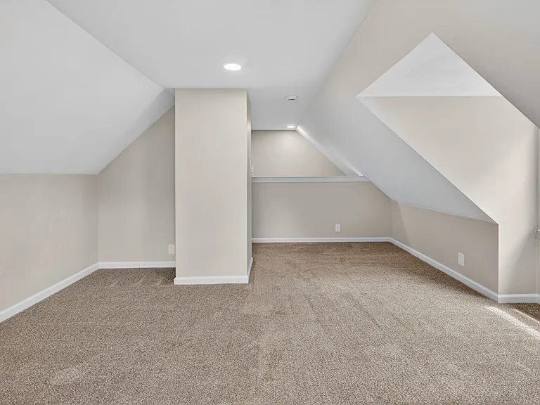 816 Martin Ave — Photo 16