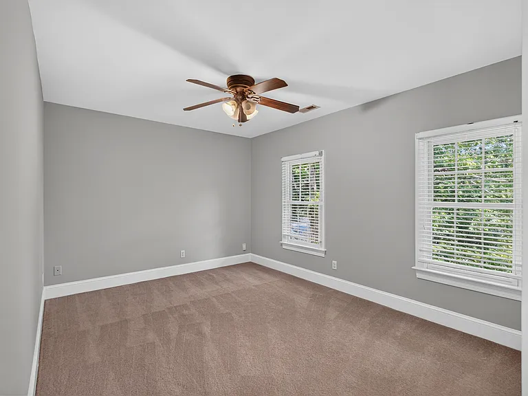 4811 Old Course Dr — Photo 28