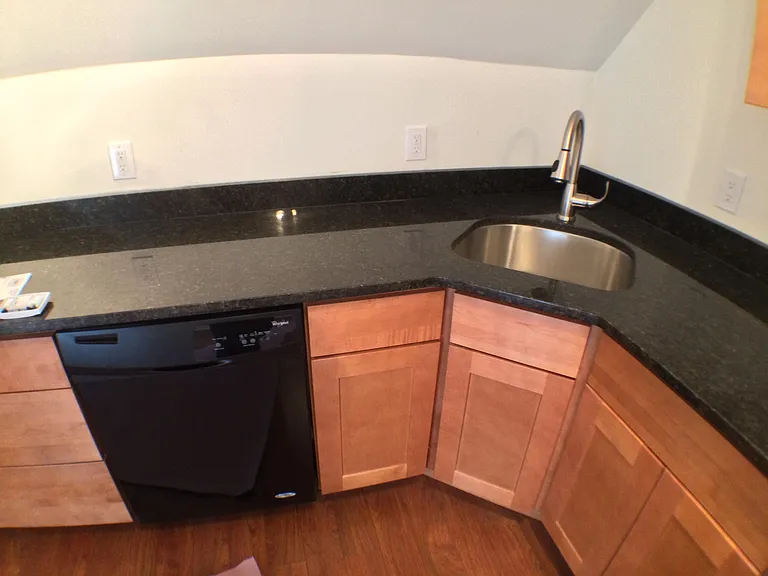 5647 Hampton St #3 — Photo 13