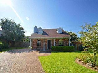 2042 Fox Cv E, Byram, MS 39272