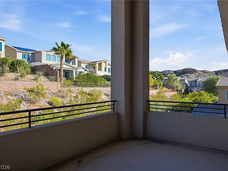 8 Vista Outlook St — Photo 46