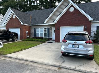 8 Crossing Dr, Richmond Hill, GA 31324