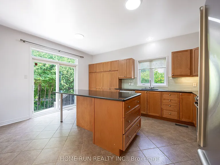 281 Goldridge Dr — Photo 20