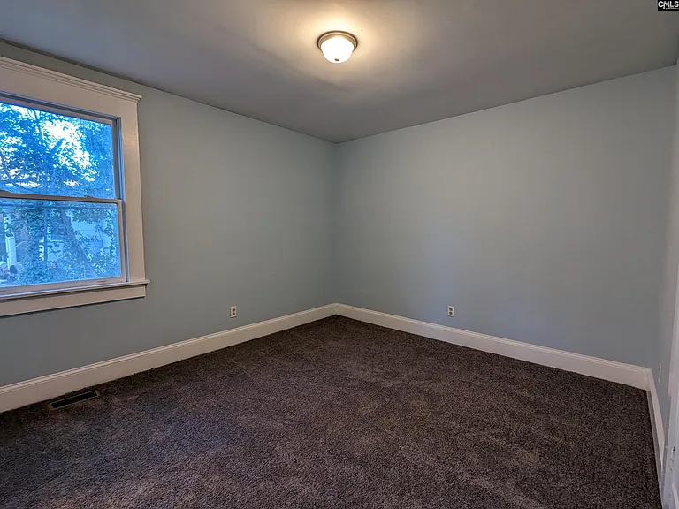 3121 Rosewood Dr — Photo 13