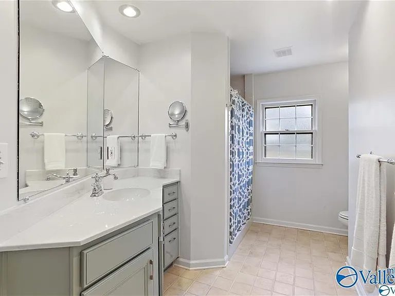 204 Roy Dr — Photo 31