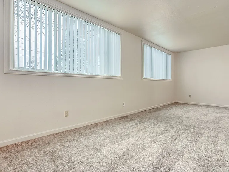 2200 E Mill Plain Blvd #1-10 — Photo 4
