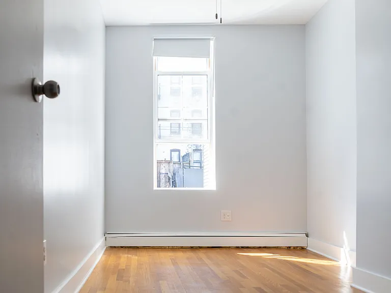 1206 Saint Marks Ave #1 — Photo 35