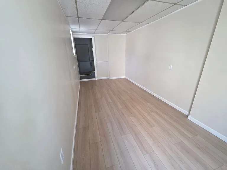 6841 W Fond Du Lac Ave — Photo 8