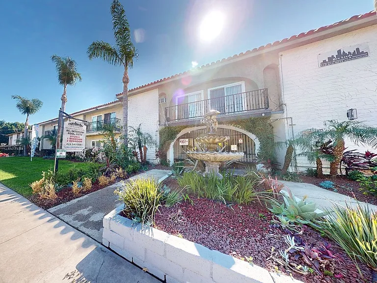 14220 Burbank Blvd — Photo 6