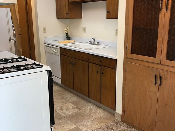 2nd image of 2580 N Oakland Ave APT 305