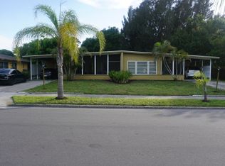 7266 Manatee St, Sarasota, FL 34243
