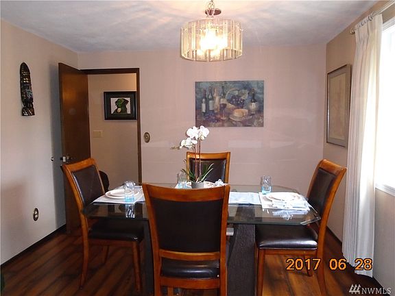 5th image of 2257 Lakemoor Dr SW