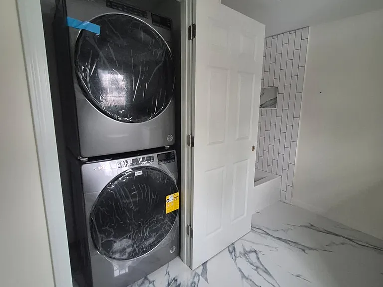 16 Elmwood St #4 — Photo 8