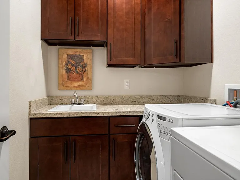 12022 Maxvale Hill Ct SE — Photo 33