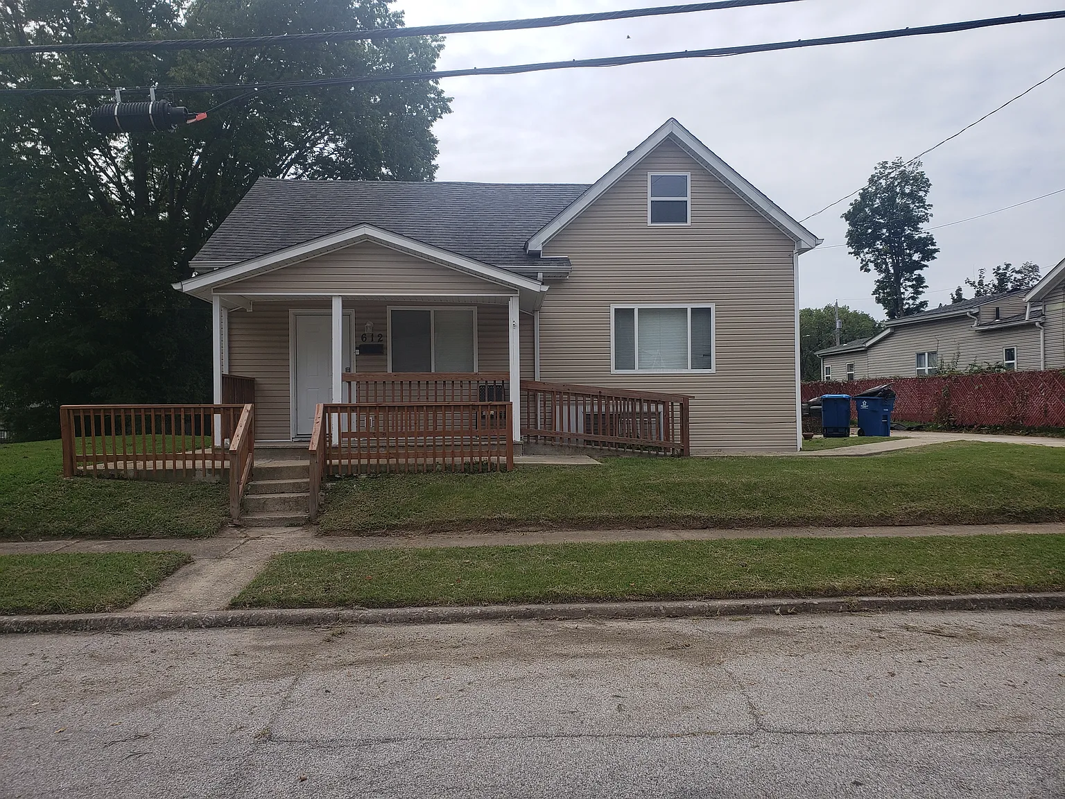 3 bed, 1439 sqft, $2,100 — Photo 3