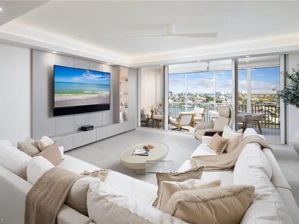 410 Flagship DR #903, NAPLES, FL 34108
