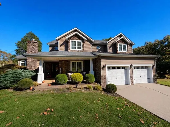 1157 Poplar Heights Rd, Point Pleasant, WV 25550