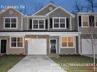 104 Florians Dr, Holly Springs, NC 27540