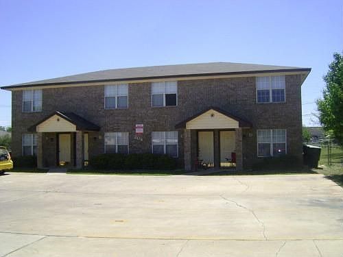 1st image of 204 W Mary Jane Dr APT A