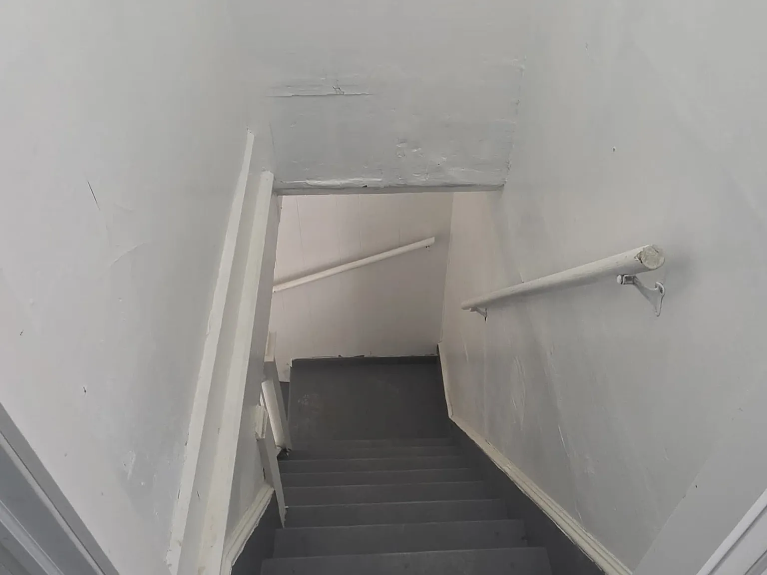 2 bed, $950 — Photo 2