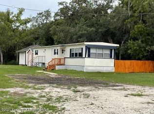 18050 Akins Dr, Spring Hill, FL 34610