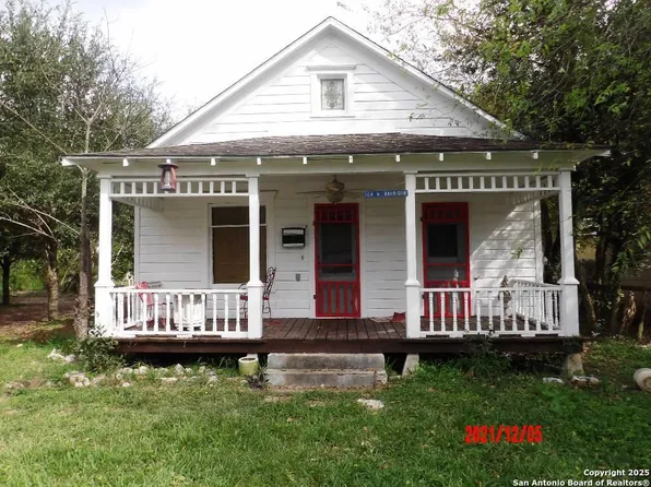 104 - 106 N Harrison Street, Beeville, TX 78102