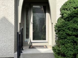 7214 W 144th Ter, Overland Park, KS 66223