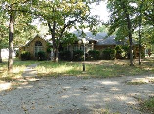 177 Comanche Moon Trl, Decatur, TX 76234