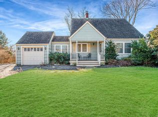 10 Woodside Ave, Port Jefferson, NY 11777