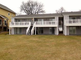 51 Bascom St #2, Arnolds Park, IA 51331